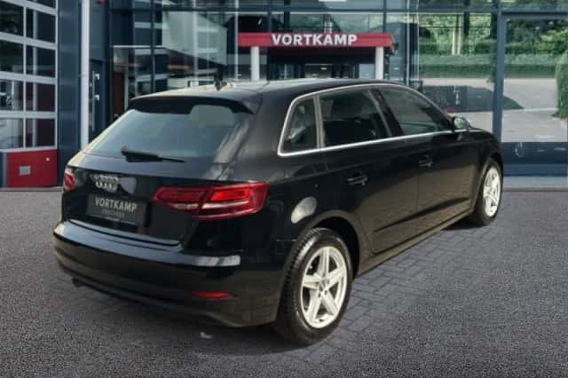 Audi A3 (2019) thumbnail 5