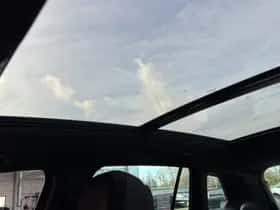 Volkswagen Tiguan (2021) thumbnail 28