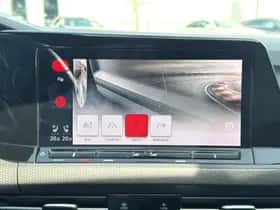Volkswagen Golf (2021) thumbnail 31