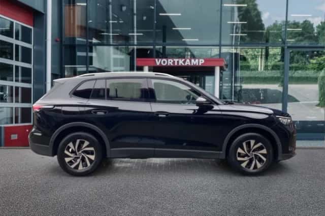 Volkswagen Tiguan (2026) thumbnail 4