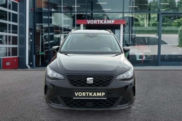SEAT Arona (2022) thumbnail 2