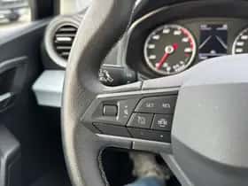 SEAT Arona (2022) thumbnail 15
