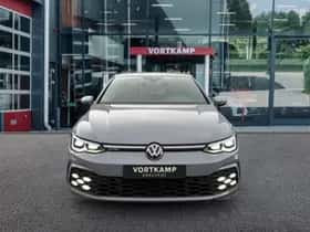 Volkswagen Golf (2021) thumbnail 2