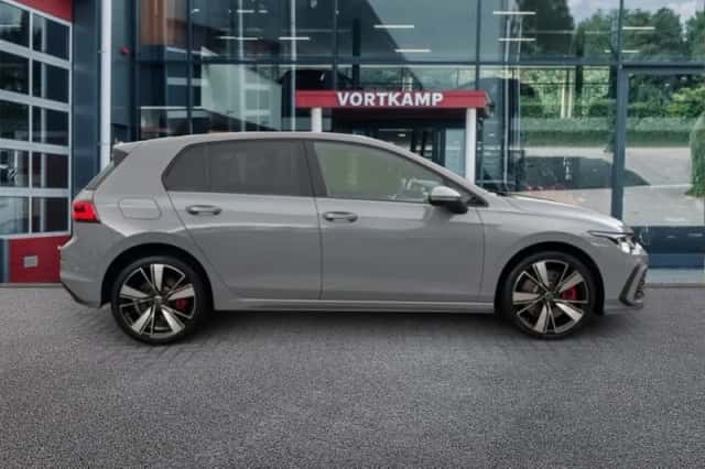 Volkswagen Golf (2021) thumbnail 4