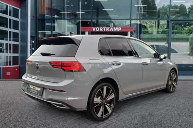 Volkswagen Golf (2021) thumbnail 5