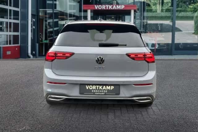 Volkswagen Golf (2021) thumbnail 6
