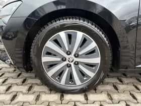 Škoda Superb (2022) thumbnail 9
