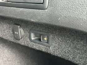 Volkswagen Passat (2020) thumbnail 12
