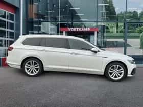 Volkswagen Passat thumbnail 4
