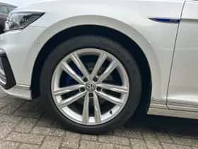Volkswagen Passat (2020) thumbnail 9