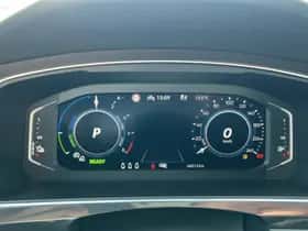 Volkswagen Tiguan (2022) thumbnail 17
