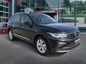 Volkswagen Tiguan (2022) thumbnail 3