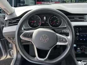 Volkswagen Passat thumbnail 15