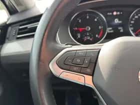 Volkswagen Passat thumbnail 17