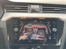 Volkswagen Passat thumbnail 26