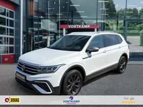 Volkswagen Tiguan (2022) thumbnail 1