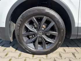 Volkswagen Tiguan (2022) thumbnail 9