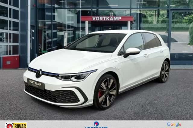Volkswagen Golf (2022) thumbnail 1