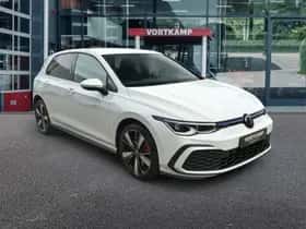 Volkswagen Golf (2022) thumbnail 3