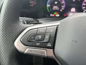 Volkswagen Golf (2025) thumbnail 17