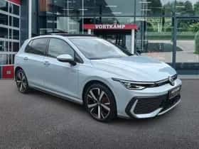 Volkswagen Golf (2025) thumbnail 3