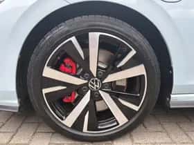 Volkswagen Golf (2025) thumbnail 9