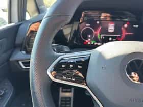 Volkswagen Golf (2021) thumbnail 15
