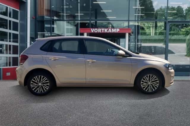 Volkswagen Polo (2018) thumbnail 4