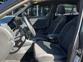 Volkswagen T-Roc (2022) thumbnail 12