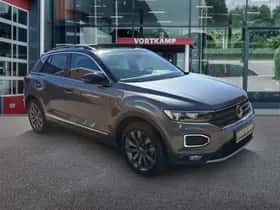 Volkswagen T-Roc (2022) thumbnail 3