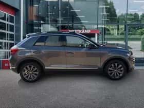 Volkswagen T-Roc (2022) thumbnail 4