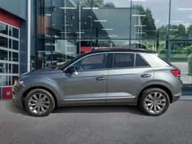 Volkswagen T-Roc (2022) thumbnail 8