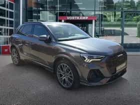Audi Q3 (2021) thumbnail 3
