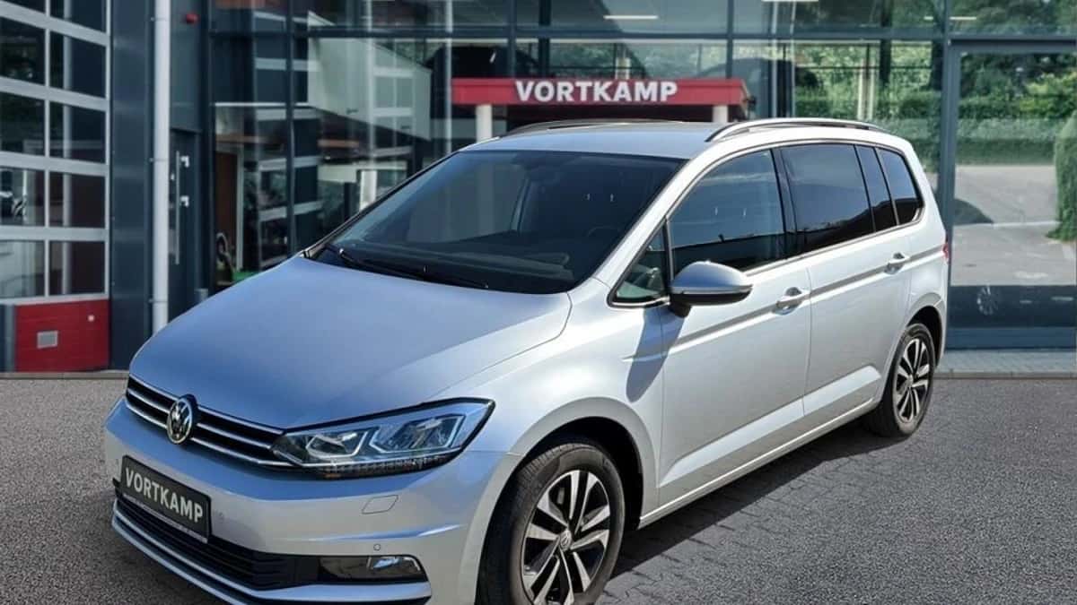 Volkswagen Touran (2022) — foto 1