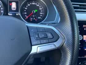 Volkswagen Passat (2021) thumbnail 20