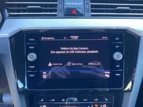 Volkswagen Passat (2021) thumbnail 24