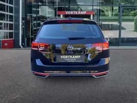 Volkswagen Passat (2021) thumbnail 6