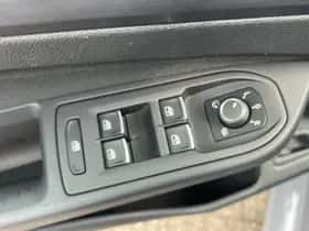 Volkswagen Golf thumbnail 17