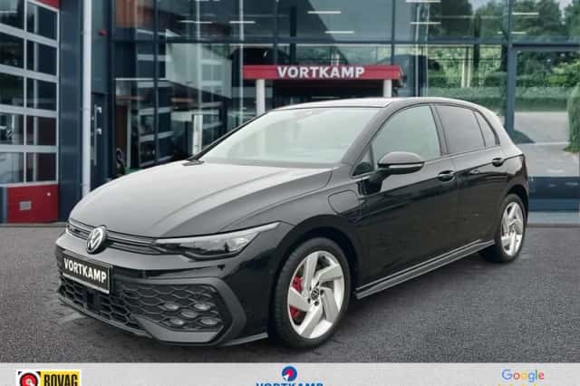 Volkswagen Golf (2025) thumbnail 1