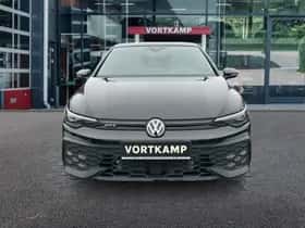 Volkswagen Golf (2025) thumbnail 2