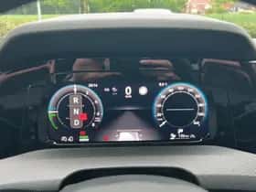 Volkswagen Golf (2025) thumbnail 17
