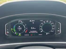 Volkswagen Tiguan (2021) thumbnail 16