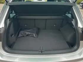 Volkswagen Tiguan (2021) thumbnail 10