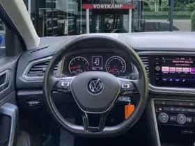 Volkswagen T-Roc (2021) thumbnail 13