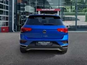 Volkswagen T-Roc (2021) thumbnail 6