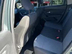 Dacia Duster (2023) thumbnail 12
