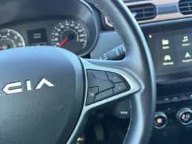 Dacia Duster (2023) thumbnail 16