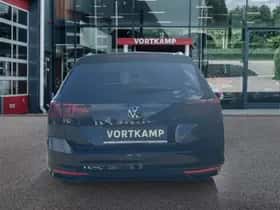 Volkswagen Passat (2021) thumbnail 6