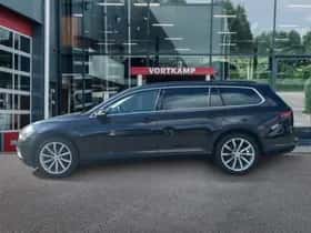 Volkswagen Passat (2021) thumbnail 8