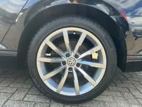 Volkswagen Passat (2021) thumbnail 9